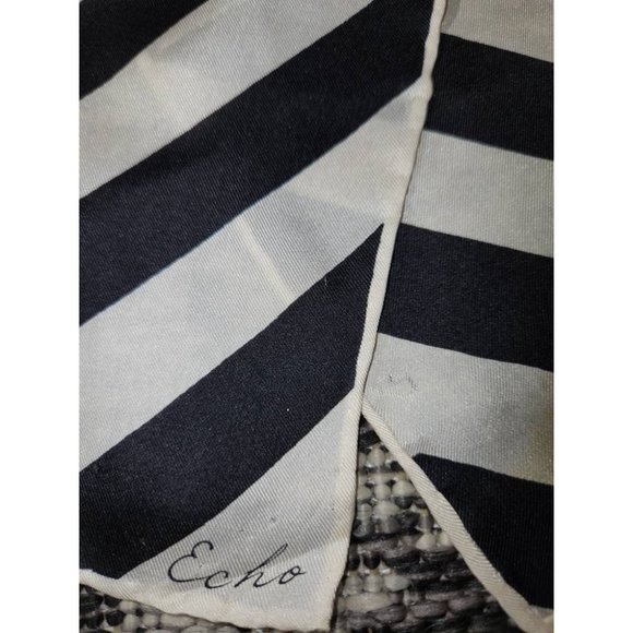 Vintage Echo White and Black Striped chevron  Hand Turned Hem Neck Scarf 1980 - Picture 4 of 5